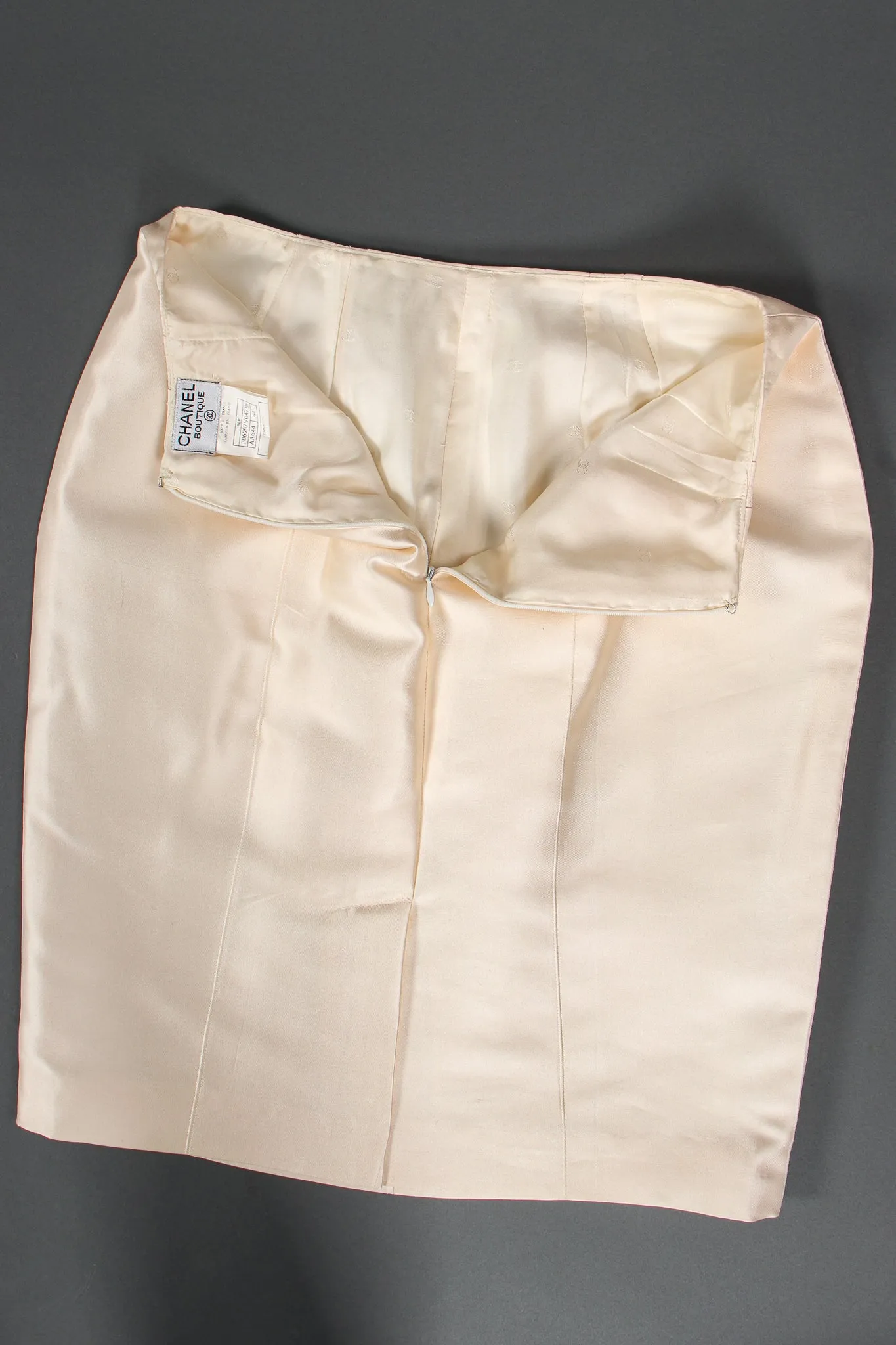 1996 S/S Daisy Beaded Silk Jacket & Skirt Suit
