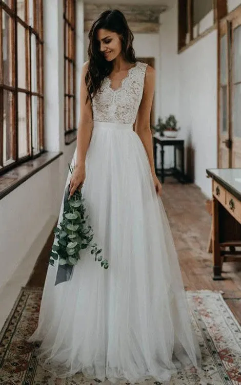 A-Line White Lace Scalloped-Neck Sleeveless Wedding Dress