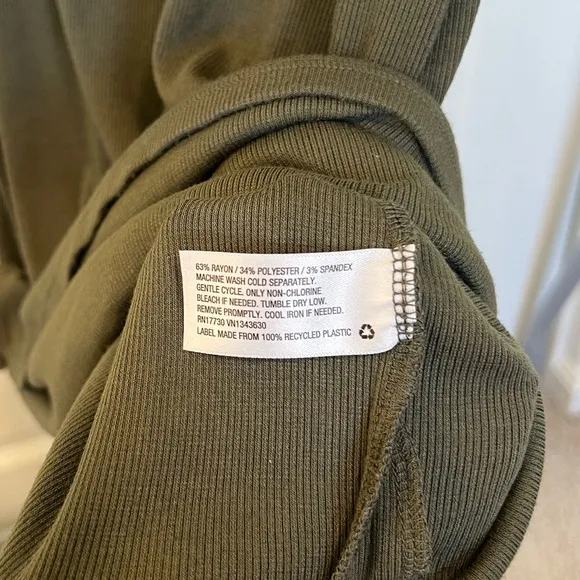 A New Day Stretch Mock Neck Sleeveless Ribbed Knit Tank Midi Dress Green Medium
