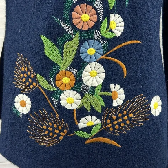 Anthropologie Angel of the North Winter Harvest Embroidered Sweater Small