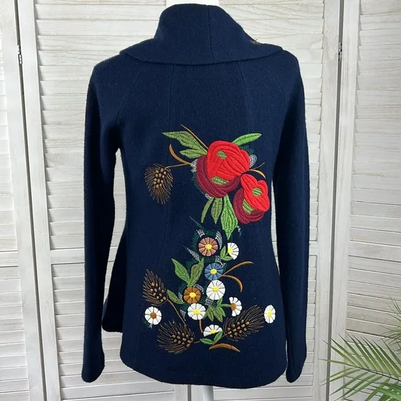 Anthropologie Angel of the North Winter Harvest Embroidered Sweater Small