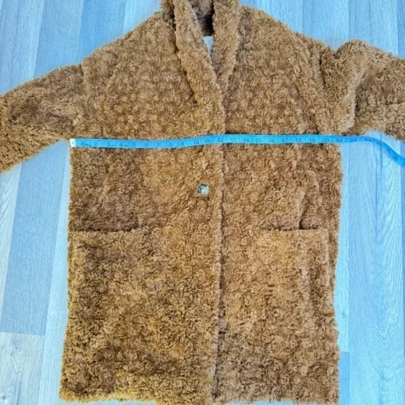 Aritzia Wilfred Free Plush Jacket