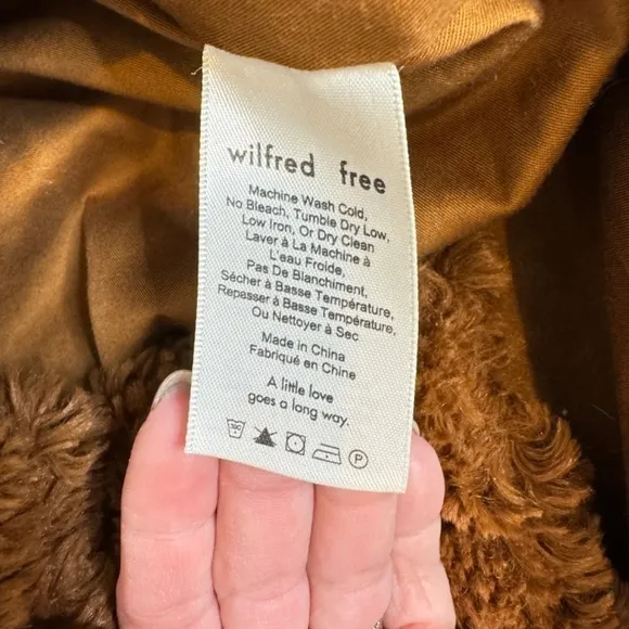 Aritzia Wilfred Free Plush Jacket