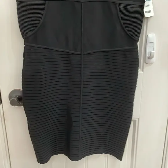 🎉BCBG MAXAZRIA black sleeveless dress.  S