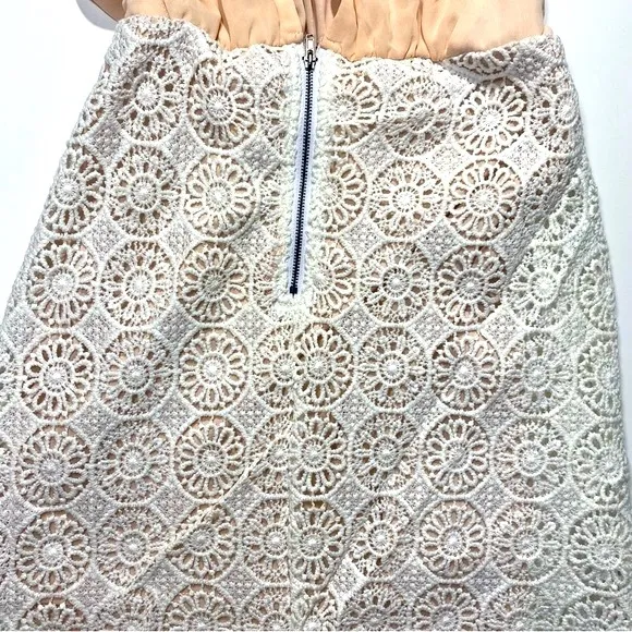 BLVD Cream White V-Neck Sleeveless Crochet Embroidered Bottom Mini Dress NWT L