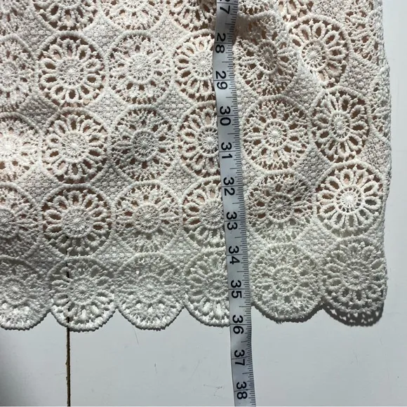 BLVD Cream White V-Neck Sleeveless Crochet Embroidered Bottom Mini Dress NWT L