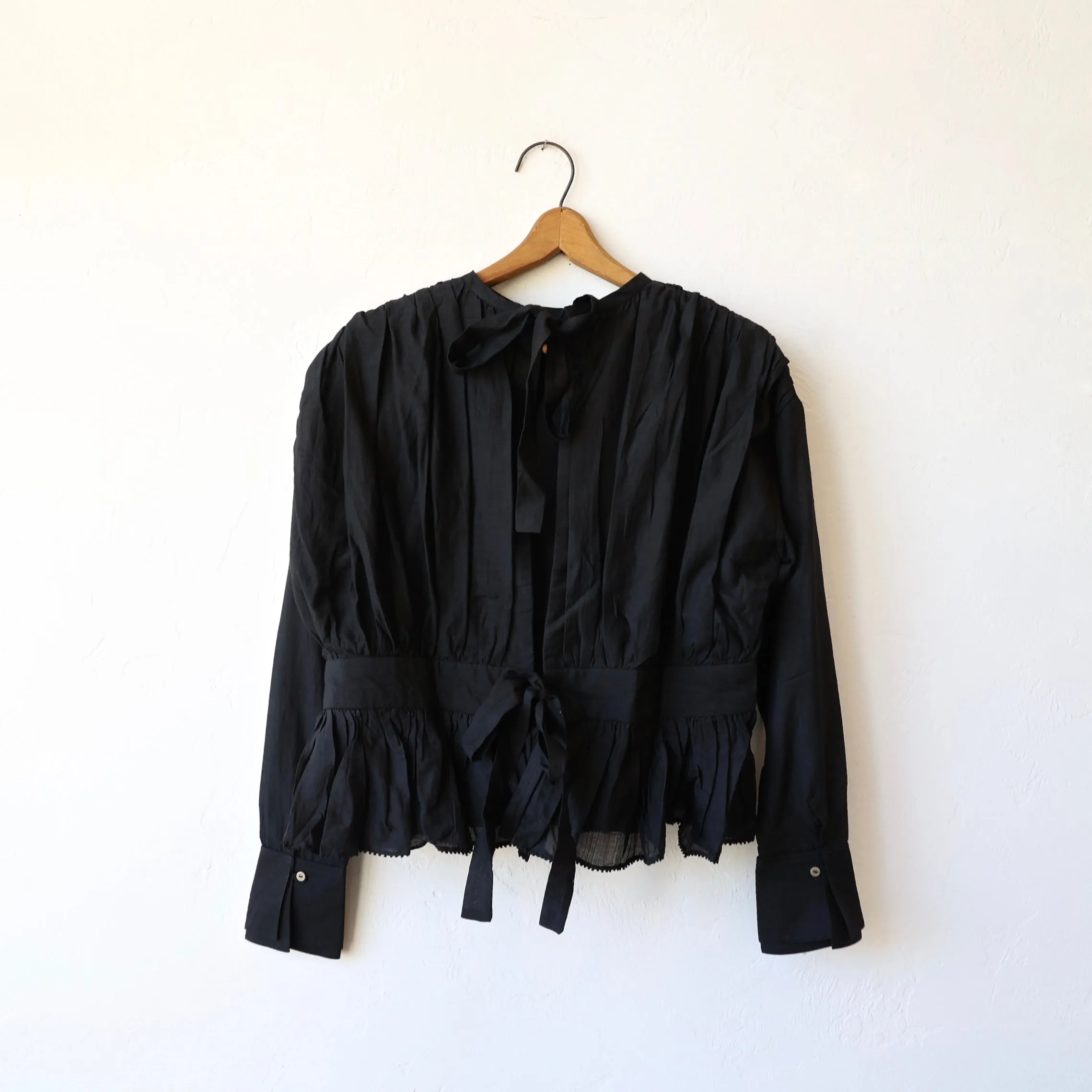 Bunon Tie Blouse - Black