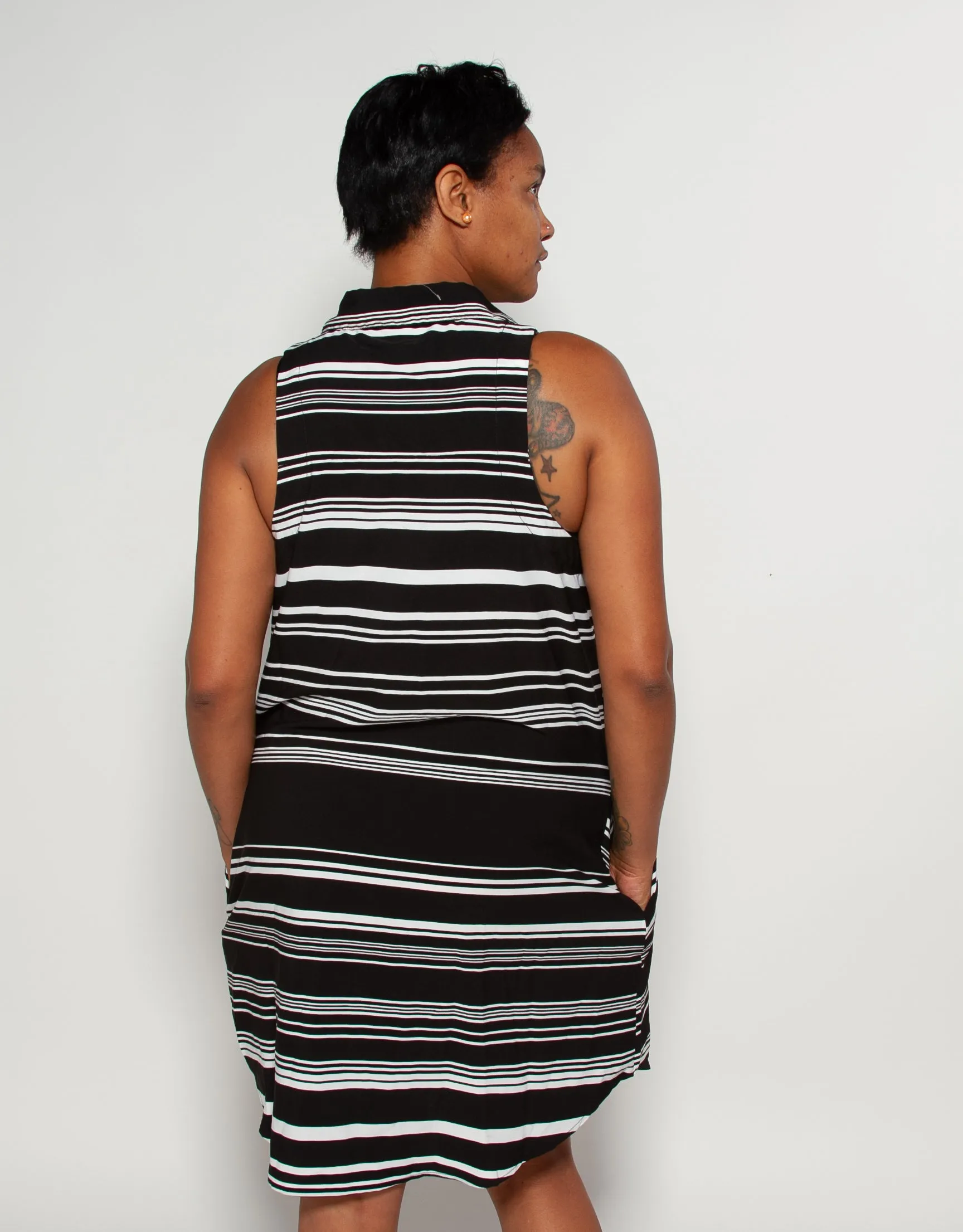 Button Down Front Sleeveless Dress With Pocket