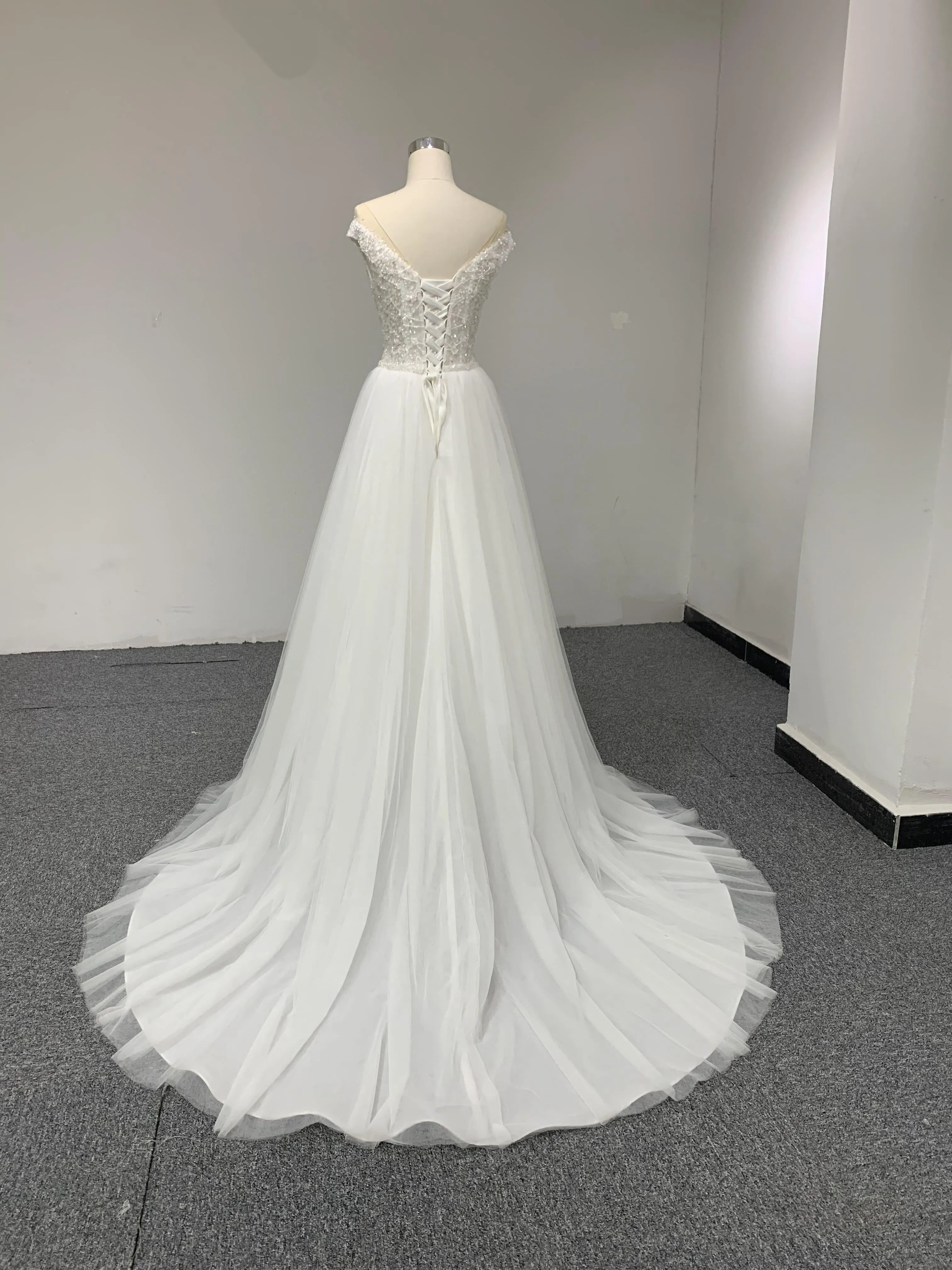 BYG simply A line bridal dress tulle