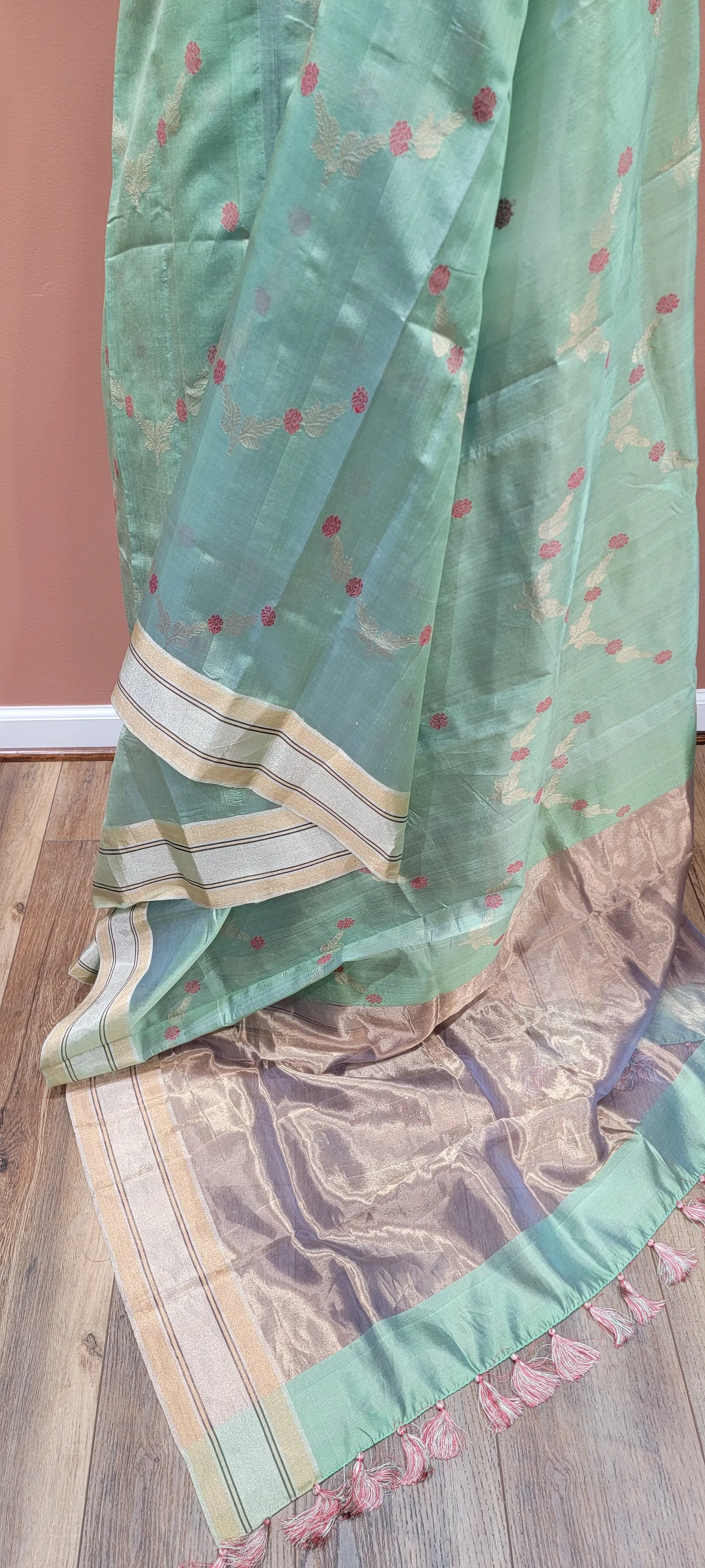 Chanderi Pattu saree W/ Custom Blouse.