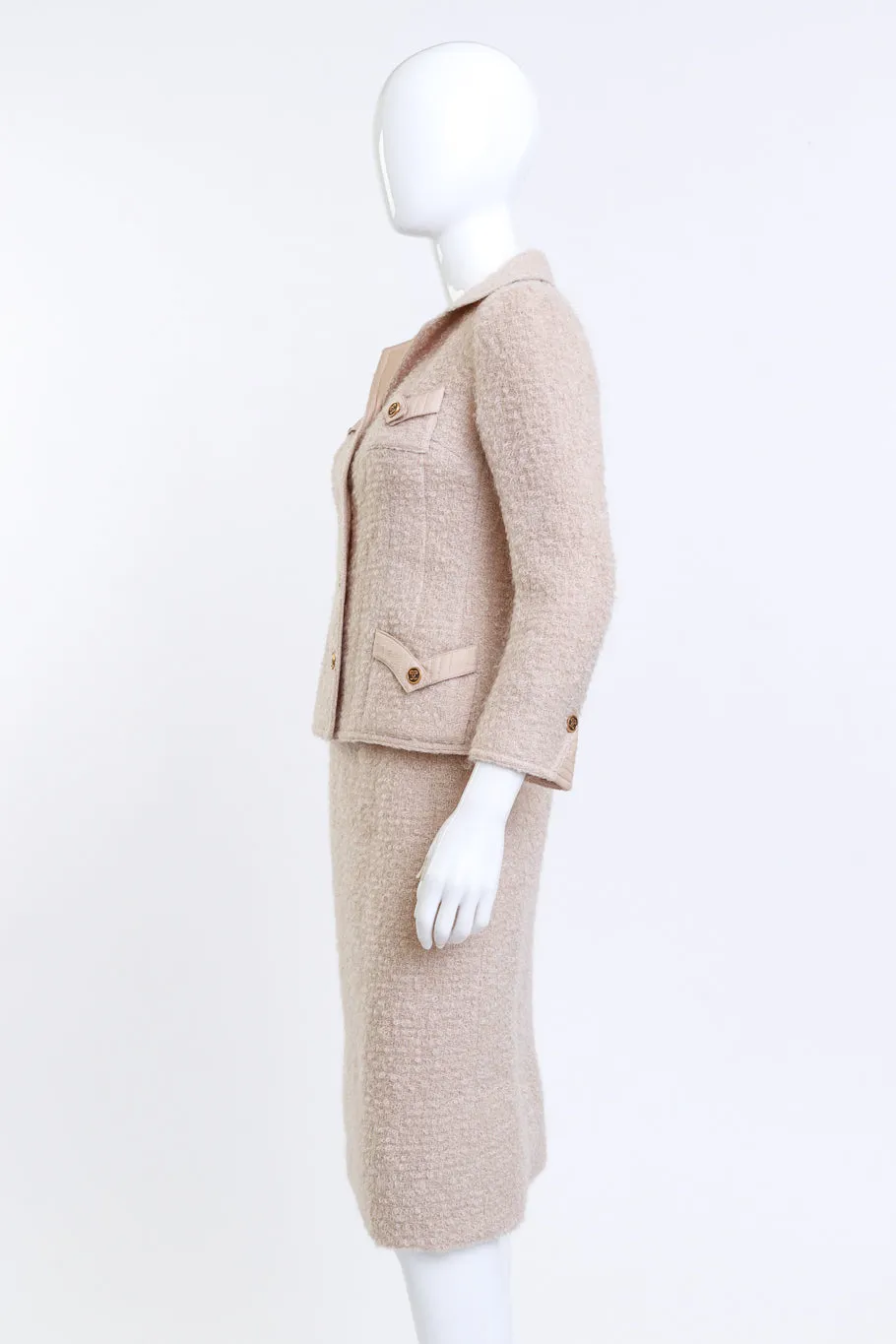 Curly Wool Skirt Suit