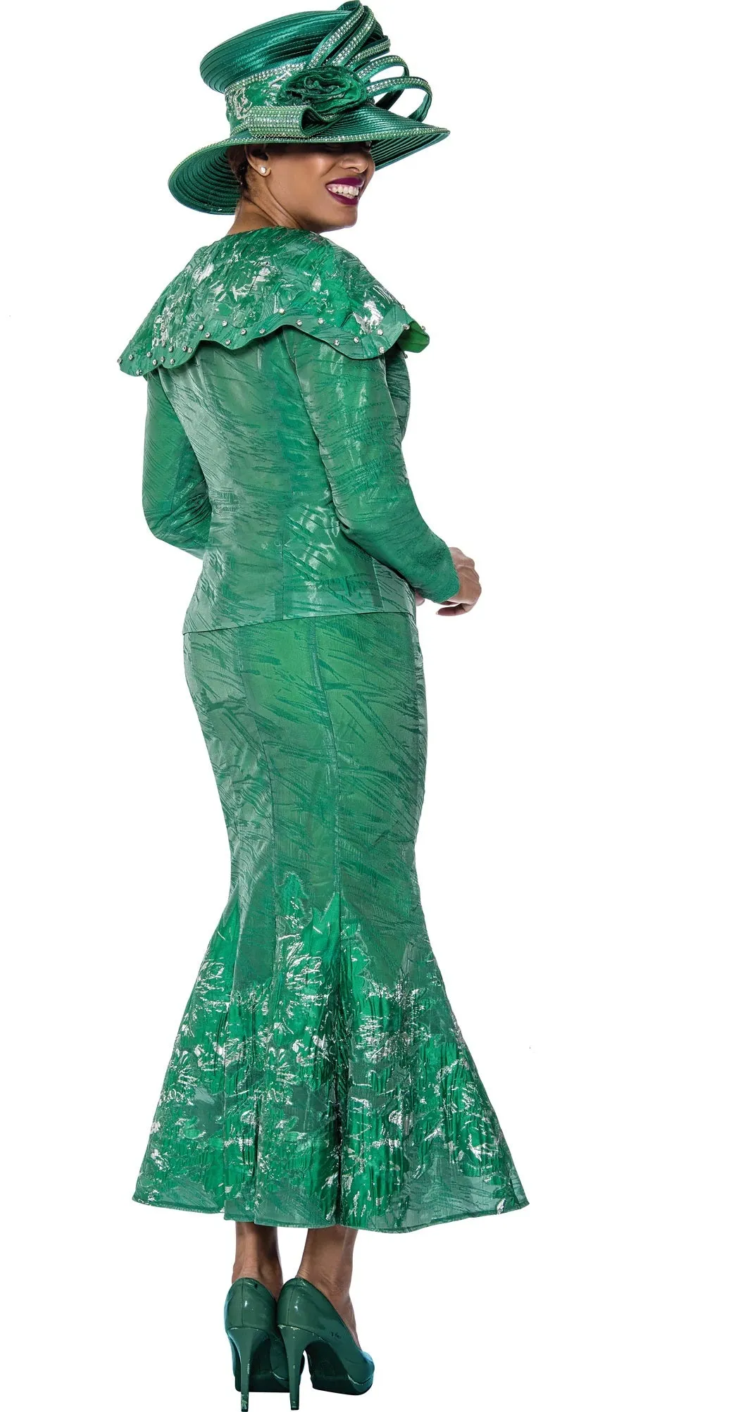 Divine Queen 2073