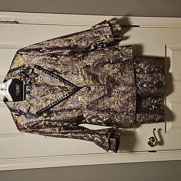 Donna Vinci Couture Lamé Skirt Suit