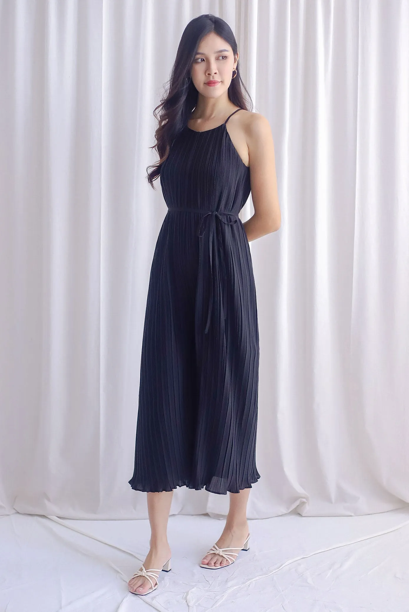 Fion Pleat Cut In Flare Jumpsuit In Black