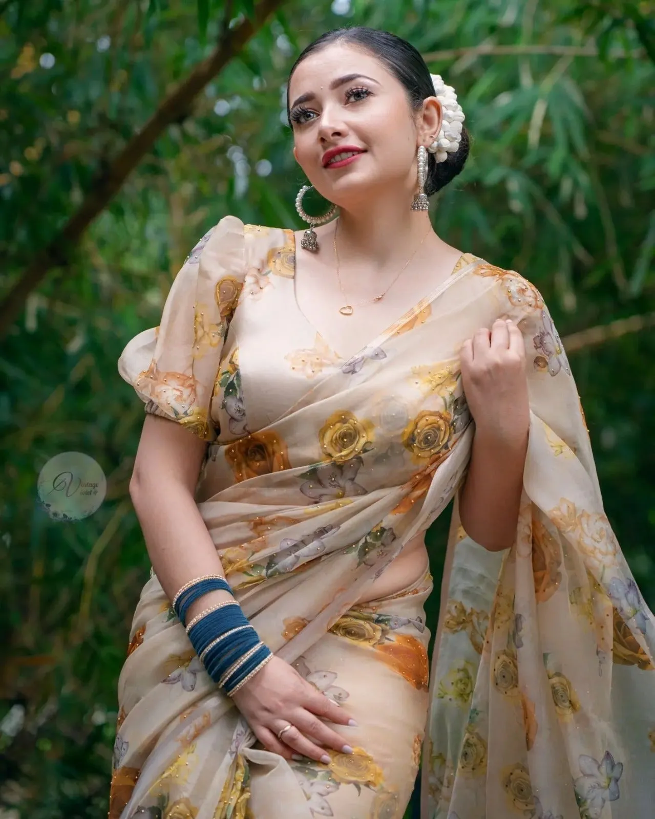 Flora Print Saree In Cream Color