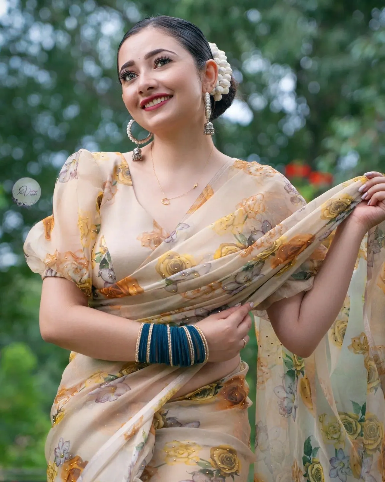 Flora Print Saree In Cream Color