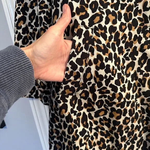 Forever 21 Leopard Print Button Up Long Taylored Lightweight Coat Size Small