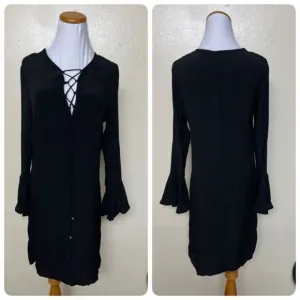 Fraiche by J Boho Shift Lace Plunge V-Neck Dress Small Black Bell Sleeve Rayon