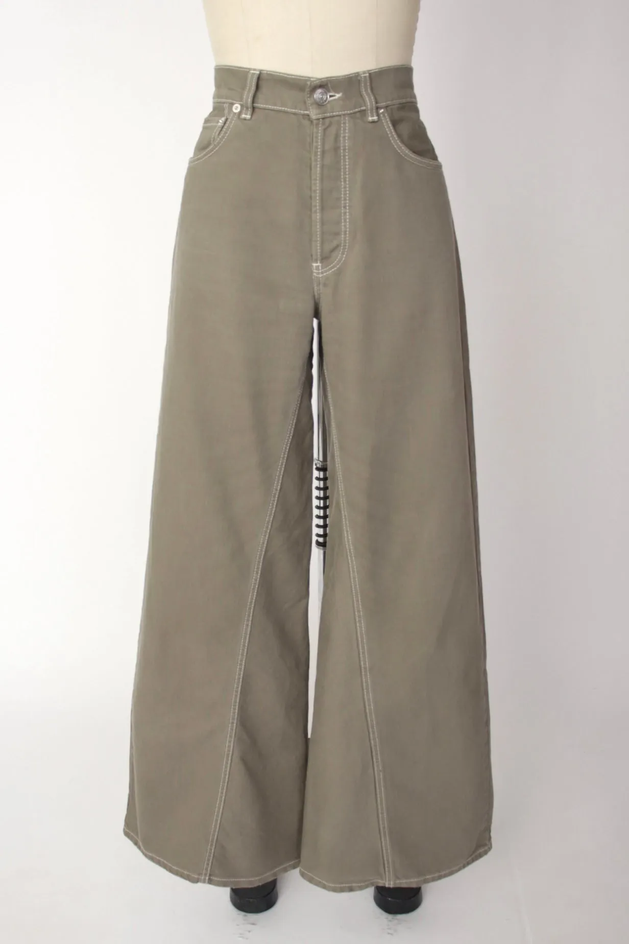 Ganni Ultra Wide-Leg Jeans