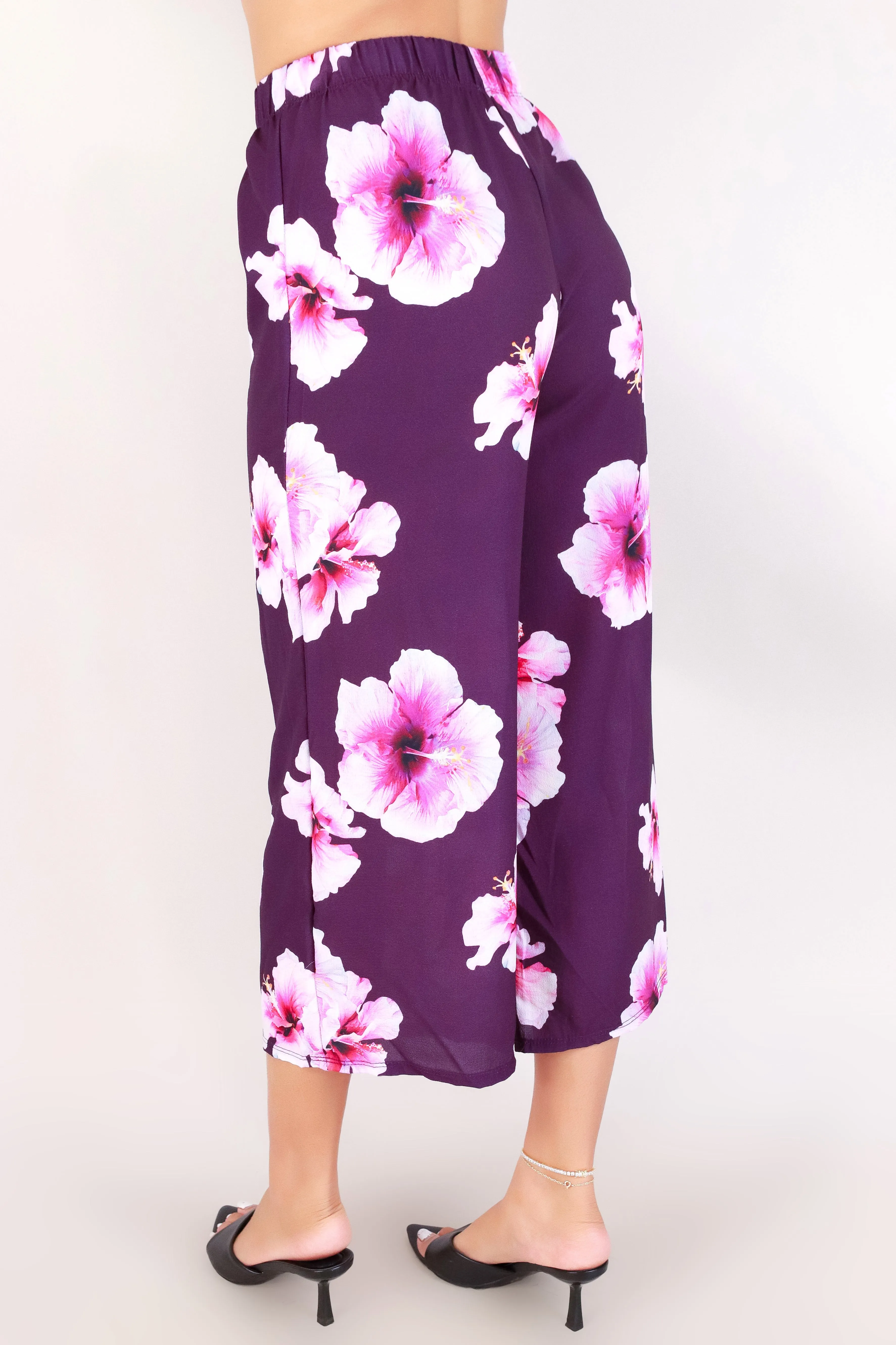 HIBISCUS CAPRI PANTS
