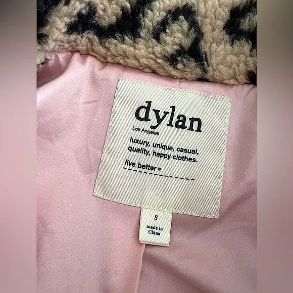 🎉HP🎉Dylan Los Angeles Teddy Leopard-Print Jacket