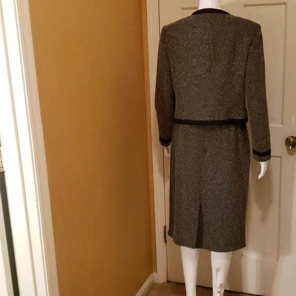 John Meyer of Norwich Two piece suit Vintage  10