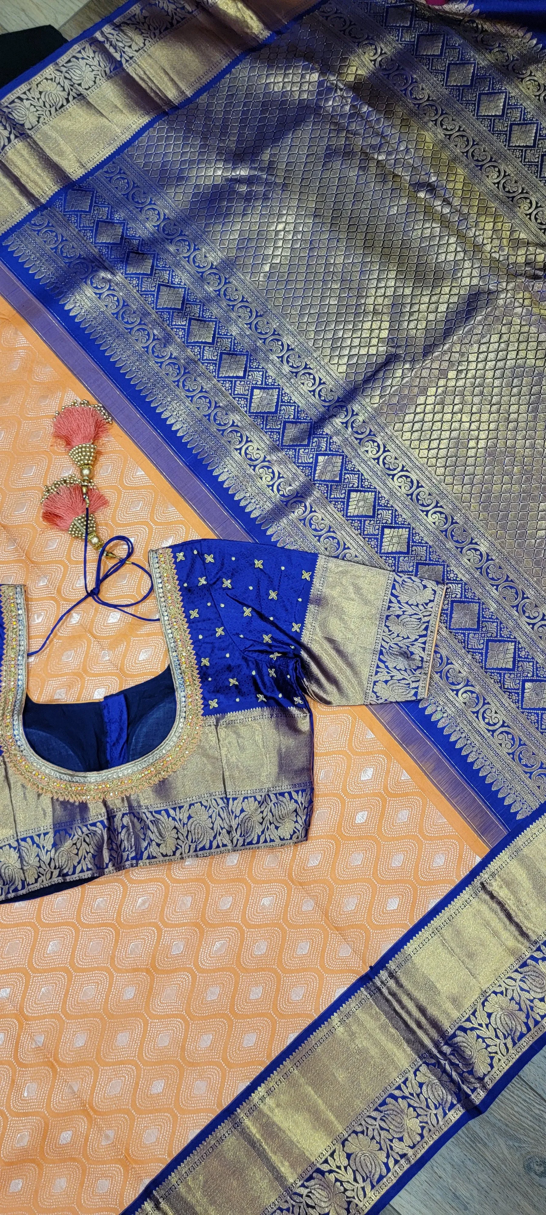Kanchi Tissue Silk Saree w/ Blouse in 2 gram Gold Zari