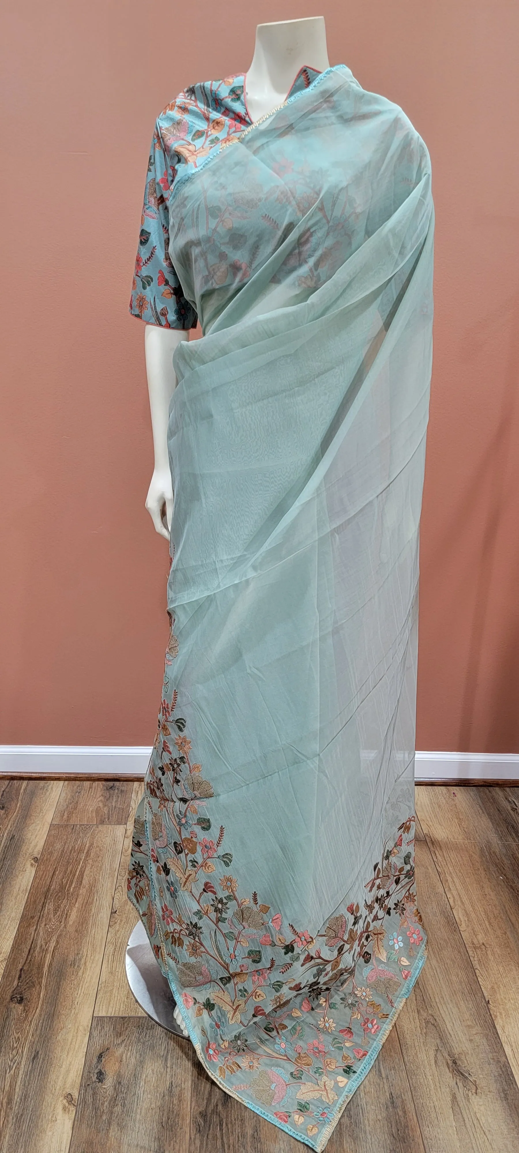 Kora Embroidered Saree w/ Printed Blouse in Cyan