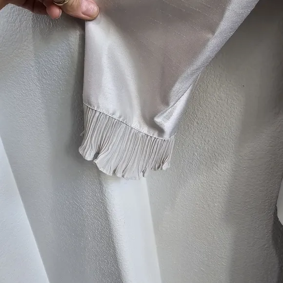 Light grey skirt suit with elegant embroidery size 12