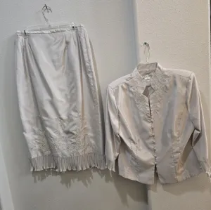 Light grey skirt suit with elegant embroidery size 12