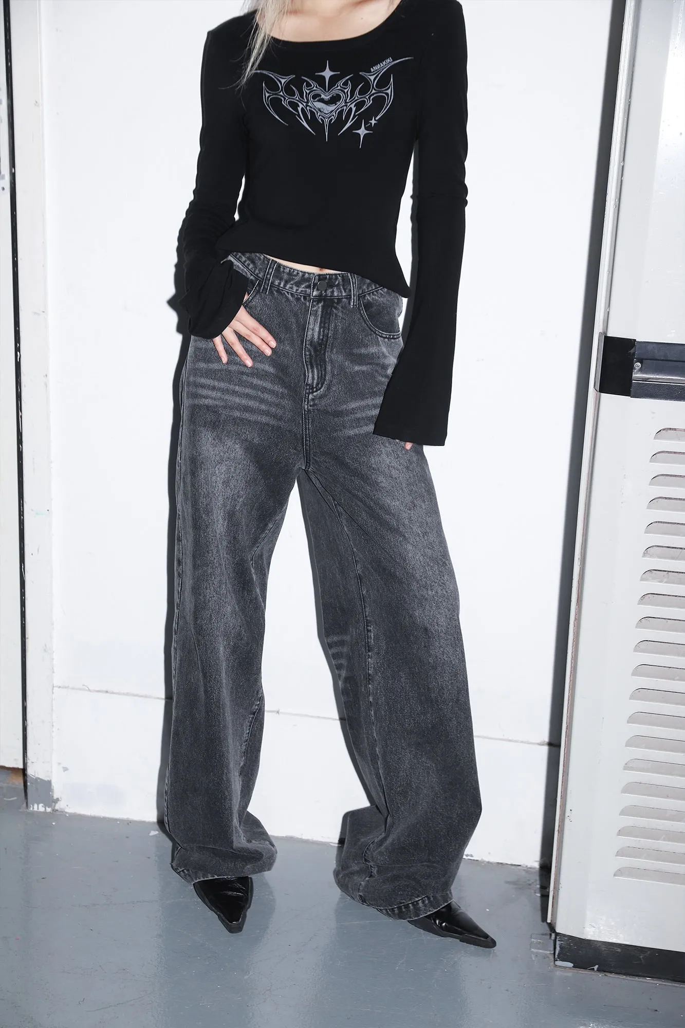 Loose mid-rise denim wide-leg pants