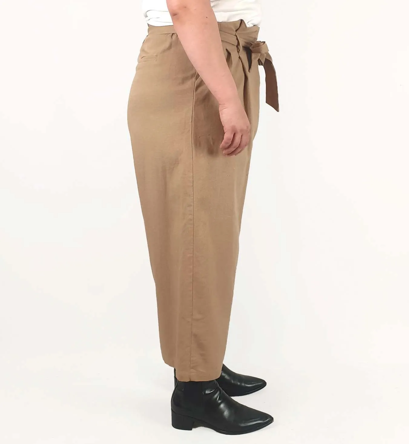 Lorraine tan linen mix wide leg pants size 16
