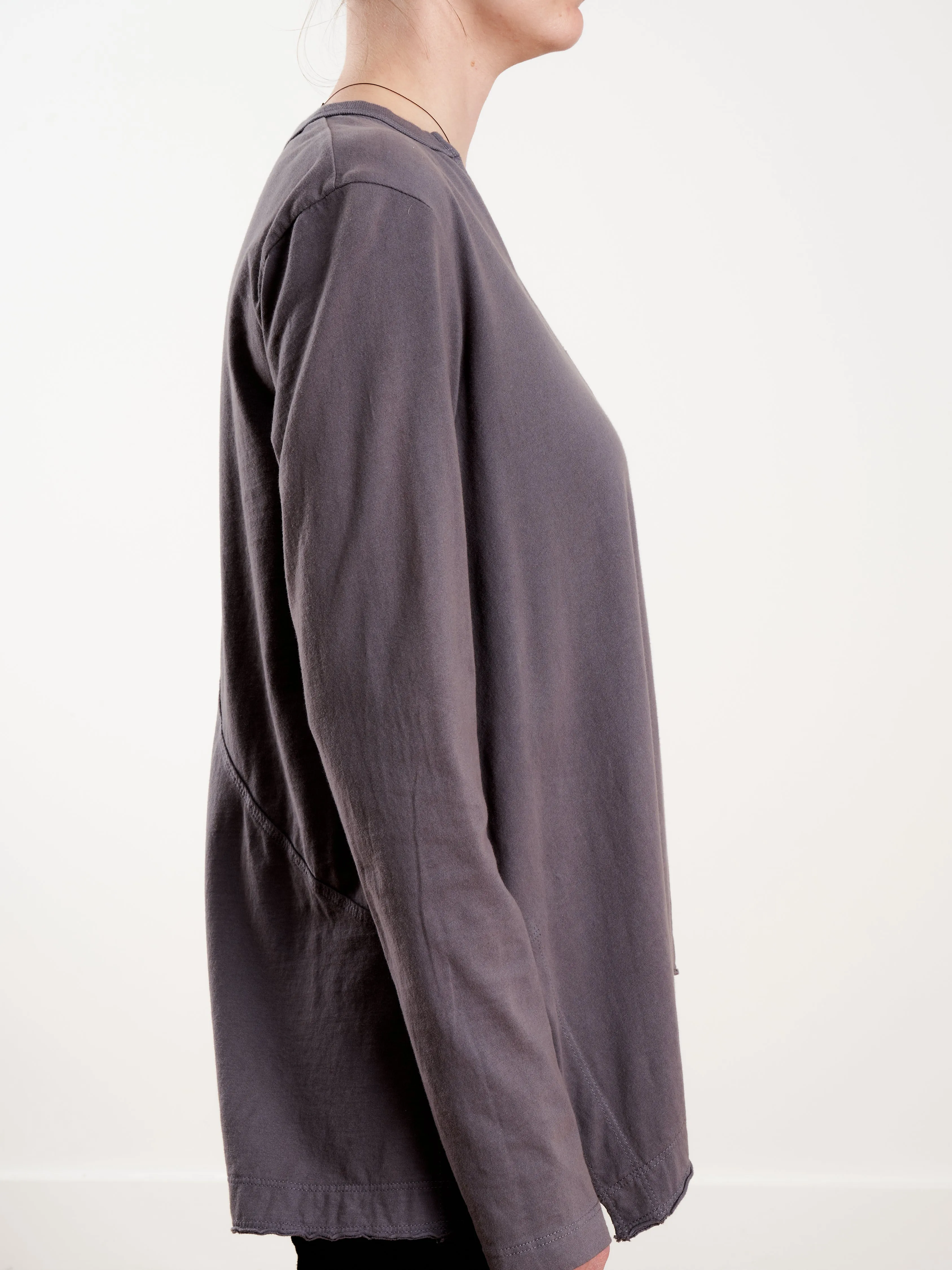 l/s split neck shift hem tee - cinder