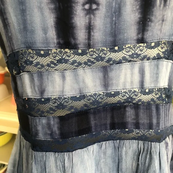 Lulumari Tie Dye Lace Blue Tunic Dress - Size Small.
