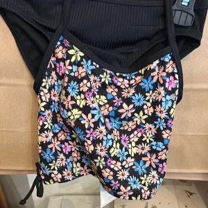Mandarine & Co Summer Flowers 2 Piece Swim Set: Size 7 to 14 Years