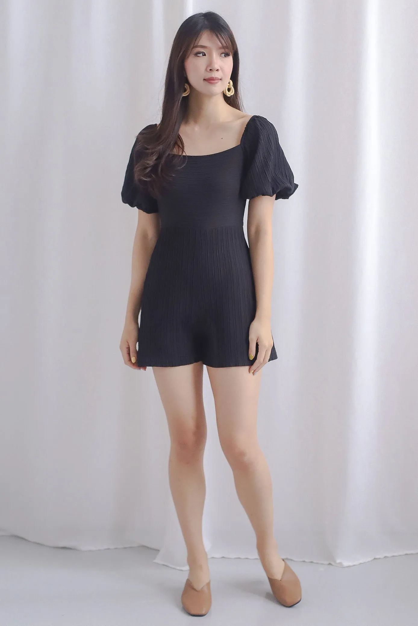Monika Stripes Emboss Puffy Sleeve Romper In Black