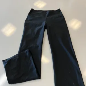 Nike Dri Fit Athletic Pants Size Small