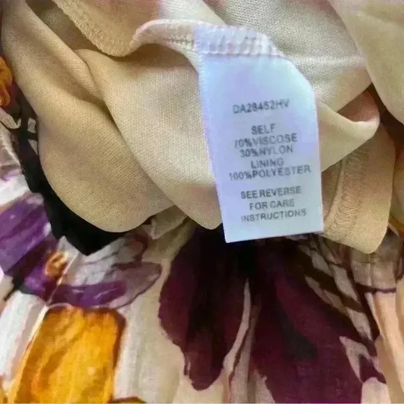 NWOT Aakaa Maxi Dress