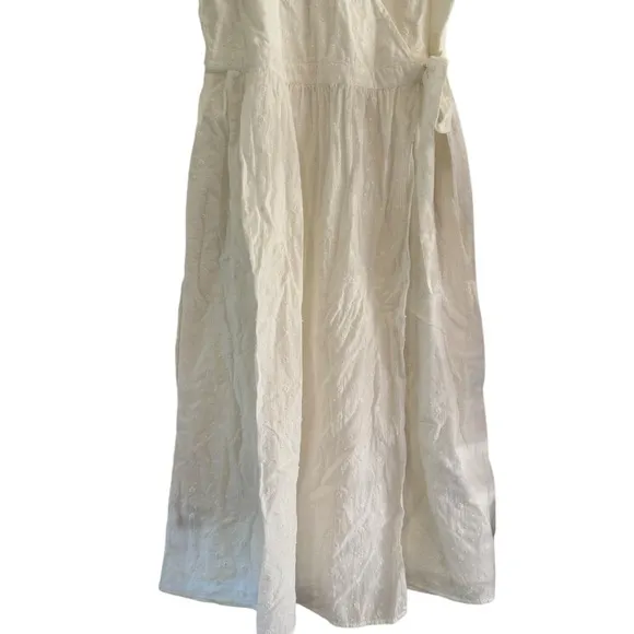 NWT! Loft Womens White Embroidered Sleeveless Wrap Maxi Dress Size SP