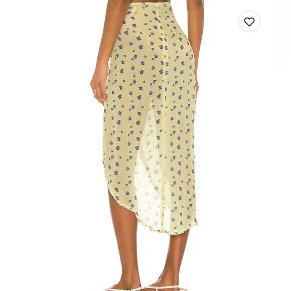 NWT LPA ROCKO skirt in color sunny ☀️ floral 🌼
