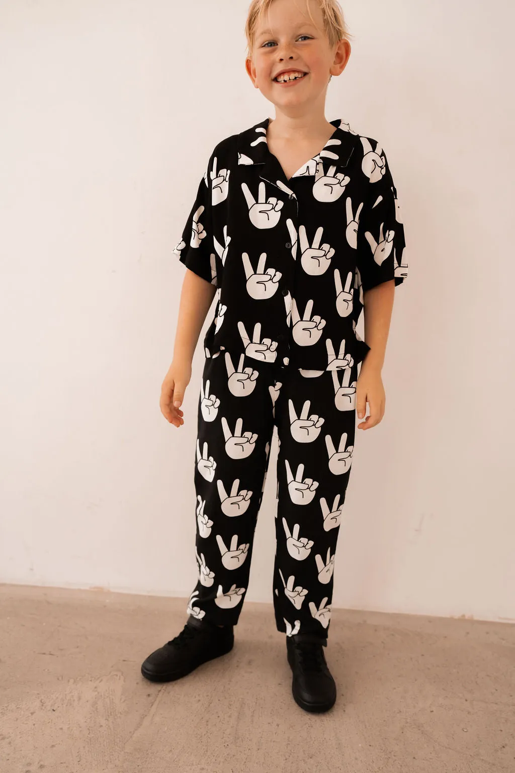 PEACE HANDS KIDS PANTS