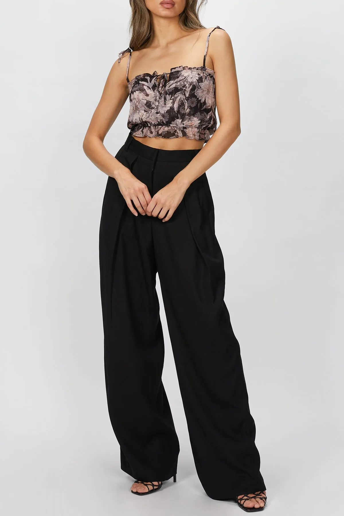 PLEATED WIDE-LEG PANTS