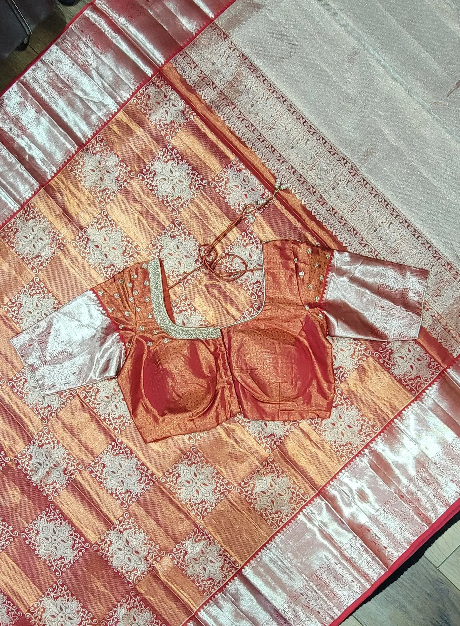 Pure Zari Kanchi Silk Saree w/ Blouse