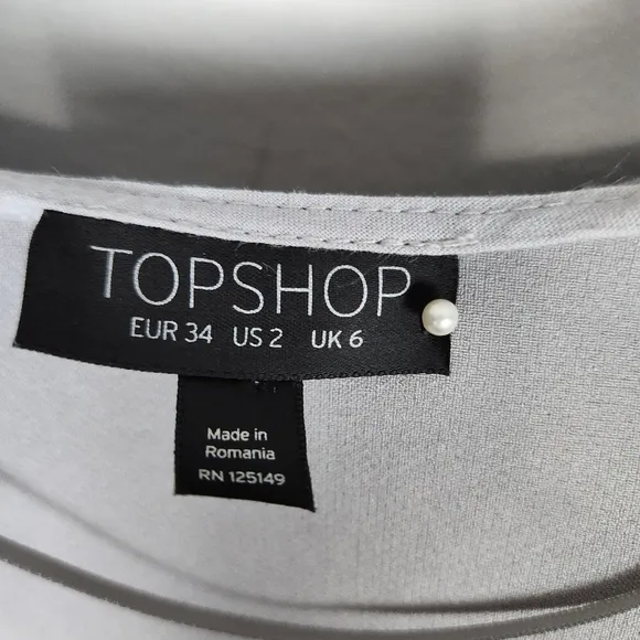 Rare EUC Topshop Gray Ruffle Crop Jacket Size 2 #0248