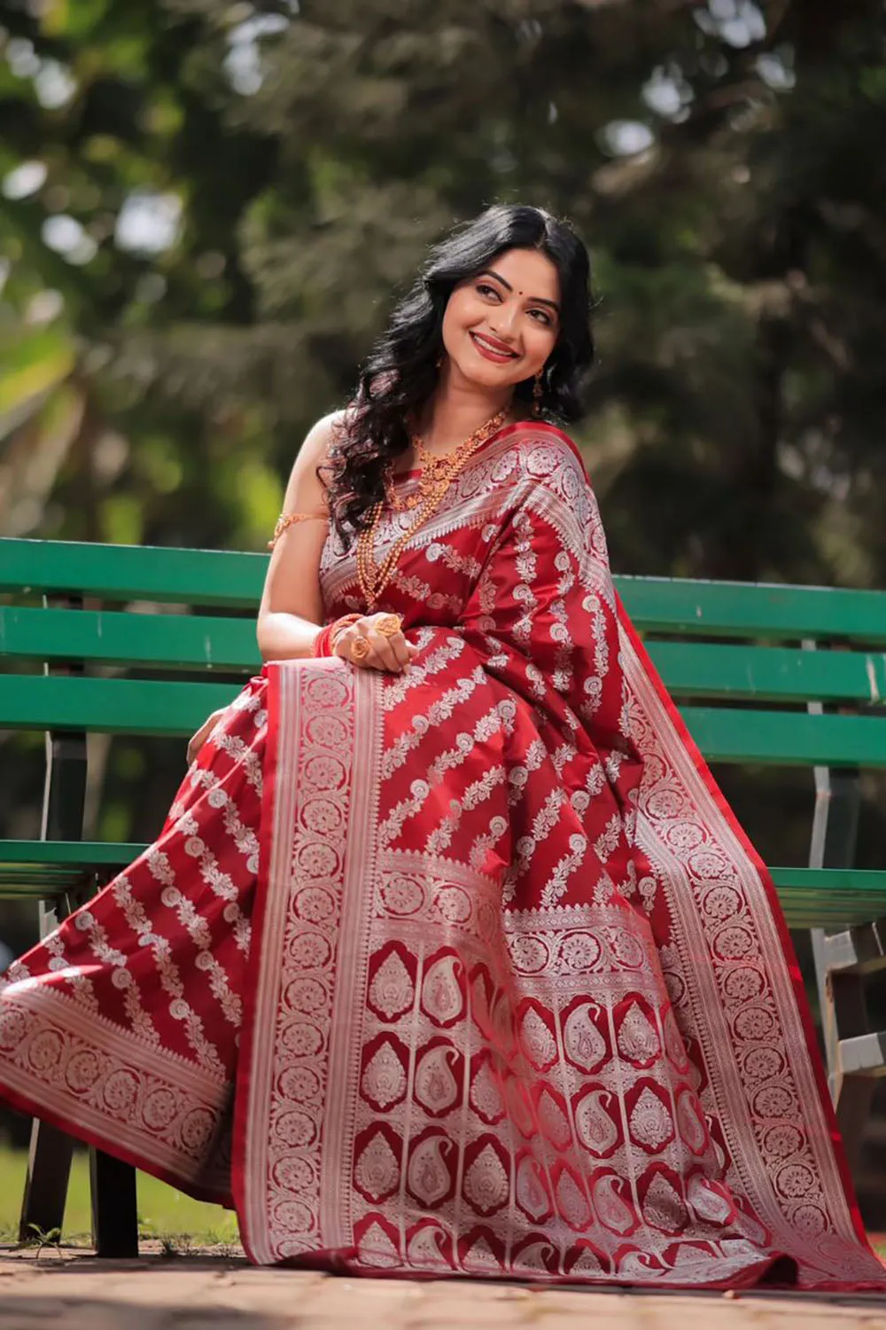Red Soft Silk Saree With Zari Weaving Work