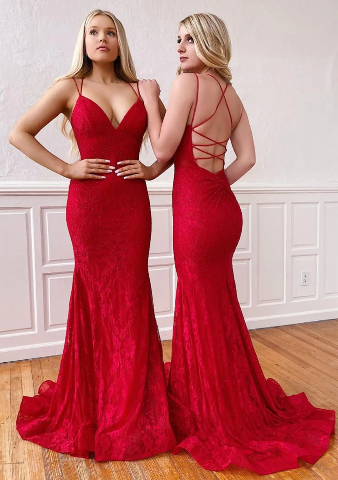 Sexy Trumpet/Mermaid Sleeveless Crossed Spaghetti Straps Sweep Train Lace Prom Dress