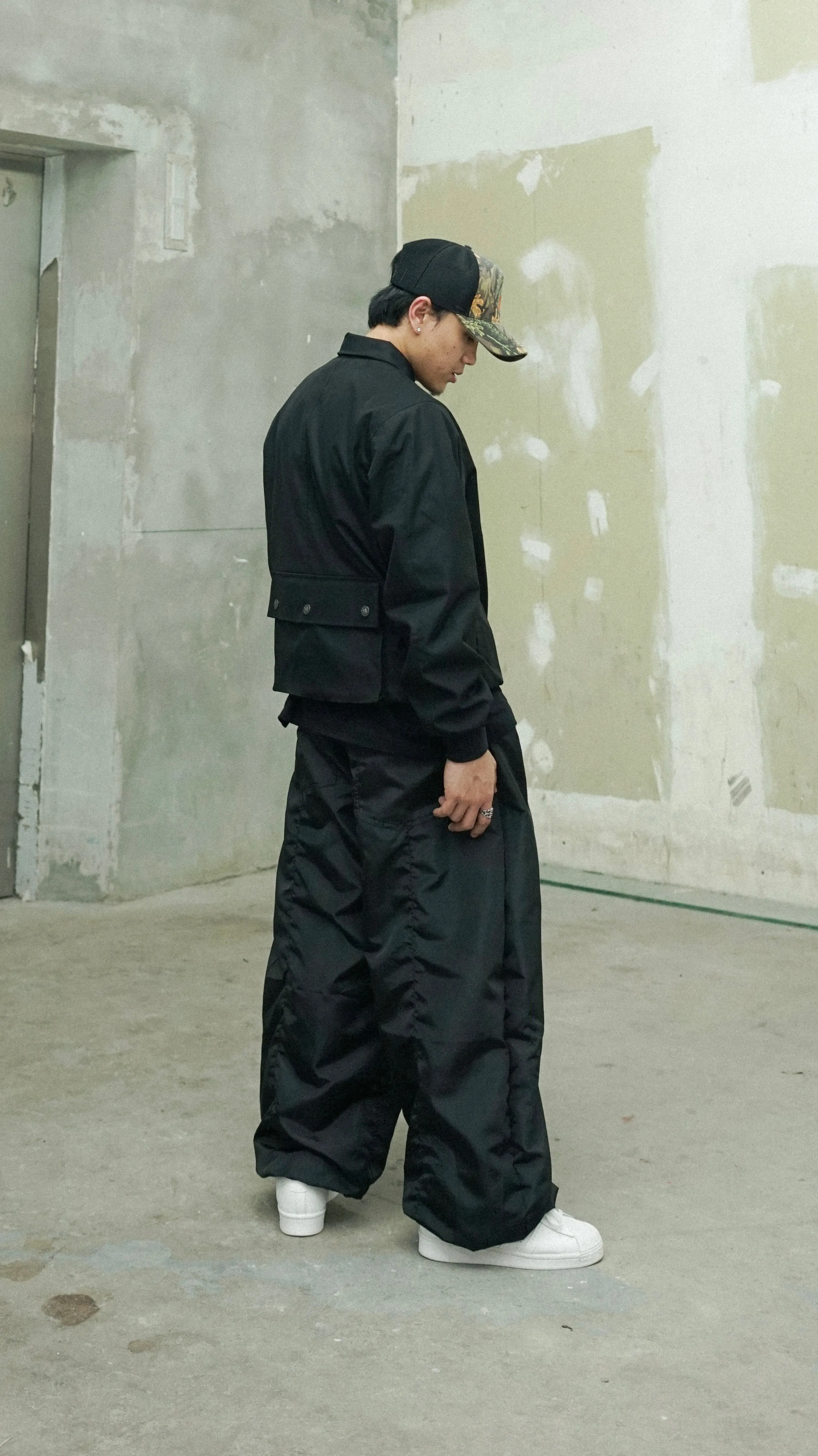 SHINOBI TRUCKER JACKET IN ANTHRACITE