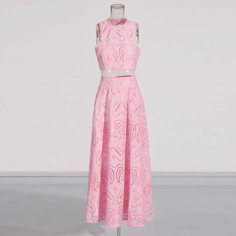Sleeveless Embroidered Two Piece Long Skirt Suit