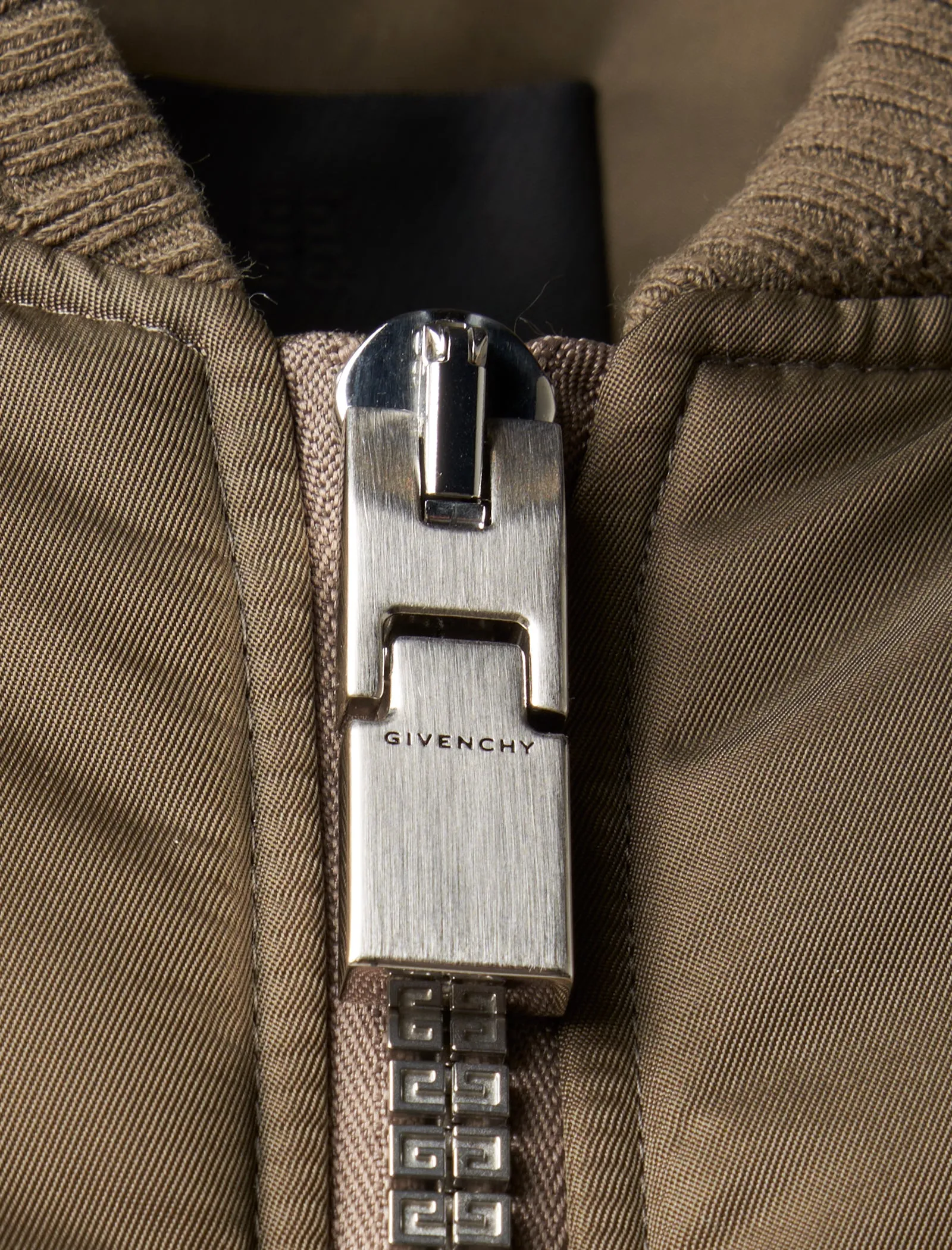 SNAP POCKET BOMBER JACKET