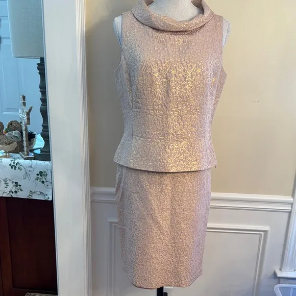 Stunning Maggy London Two Piece Brocade Dress